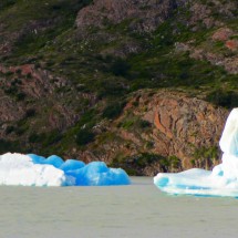 Two icebergs in the Lago Grey